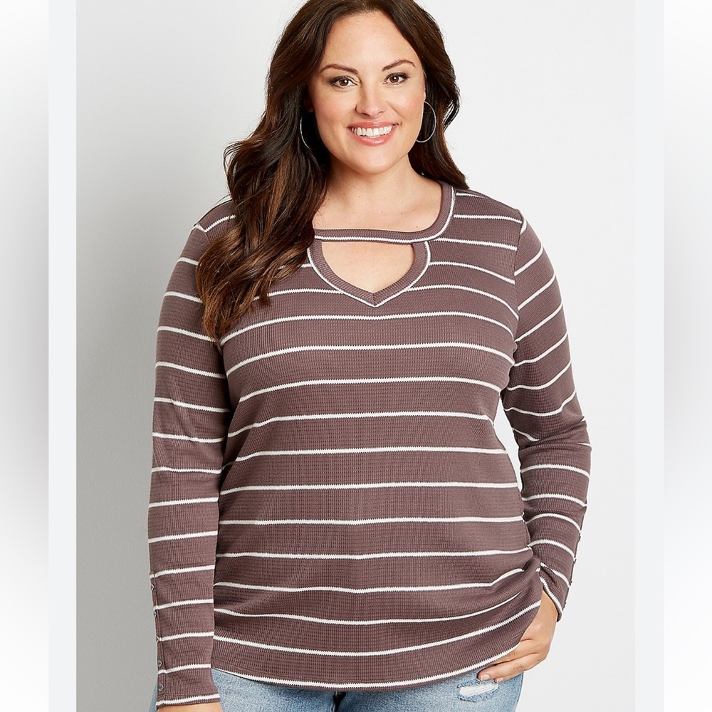 24/7 Maurice’s Cut-Out Neck Striped Top Sz XXL